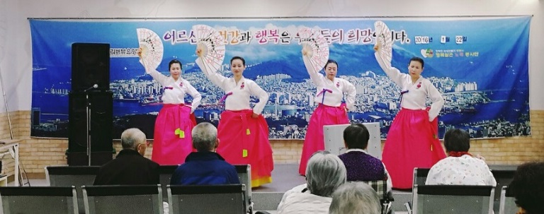 봉룡사 행복실은 봉사단 노래공연(1.22)